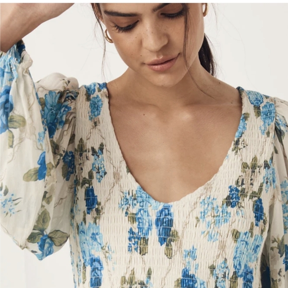 👗 Spell Rose Garden Gown 👗 - Picture 7 of 9